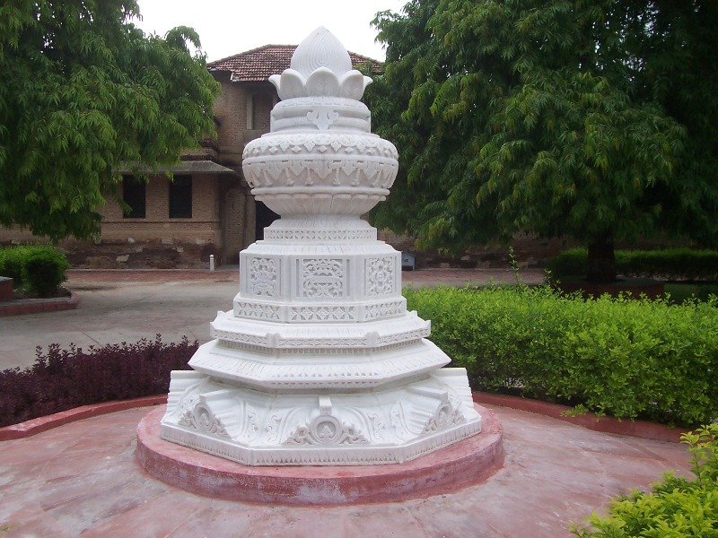 stone marble fountain for garden